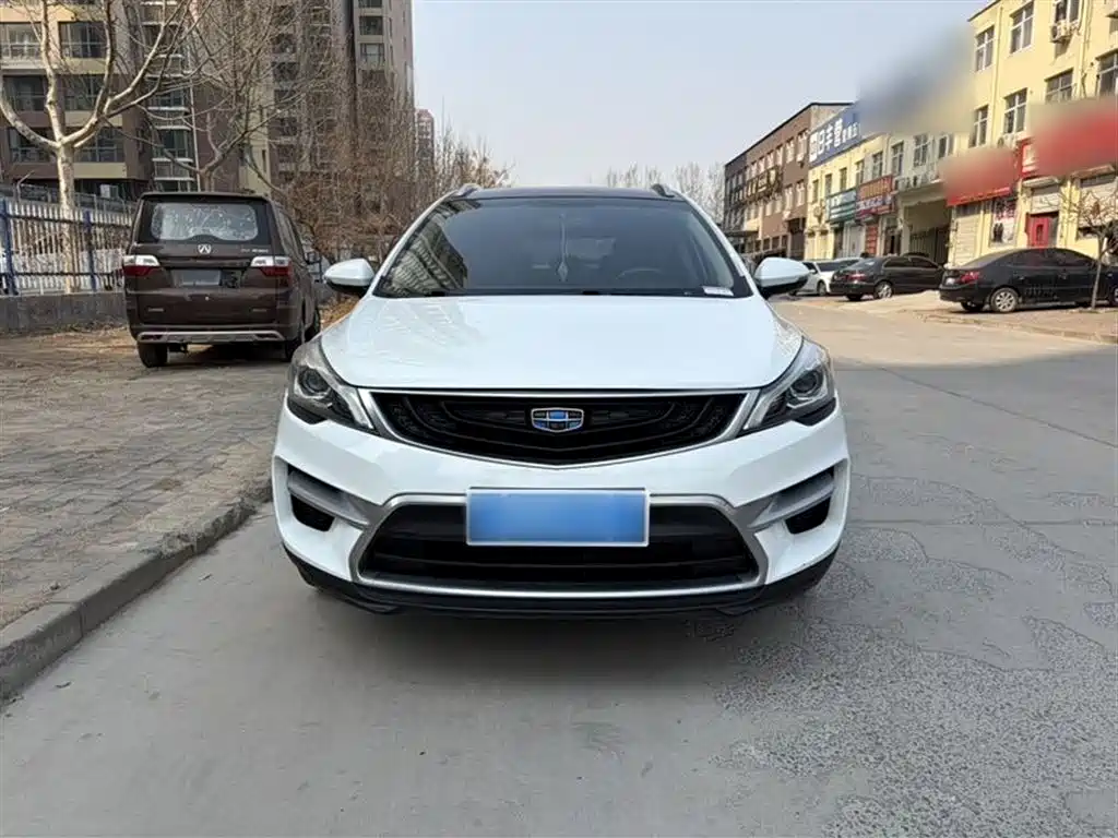 Geely Emgrand GS 2017 — фото 25