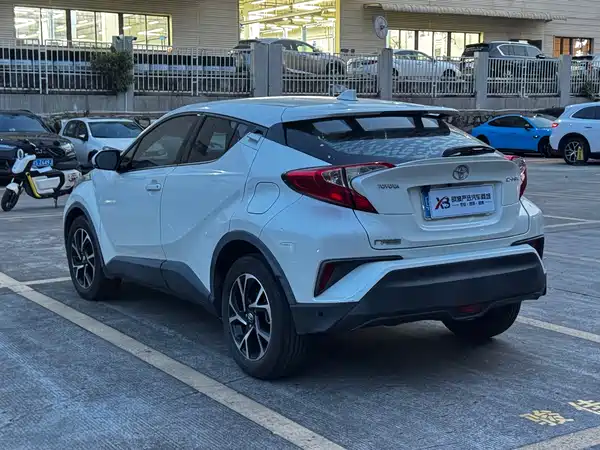 Toyota C-HR 2021