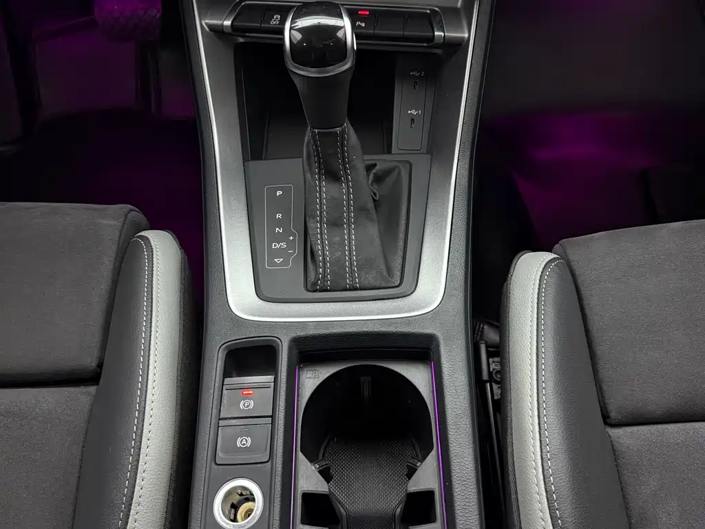 Audi Q3 2022 — фото 12