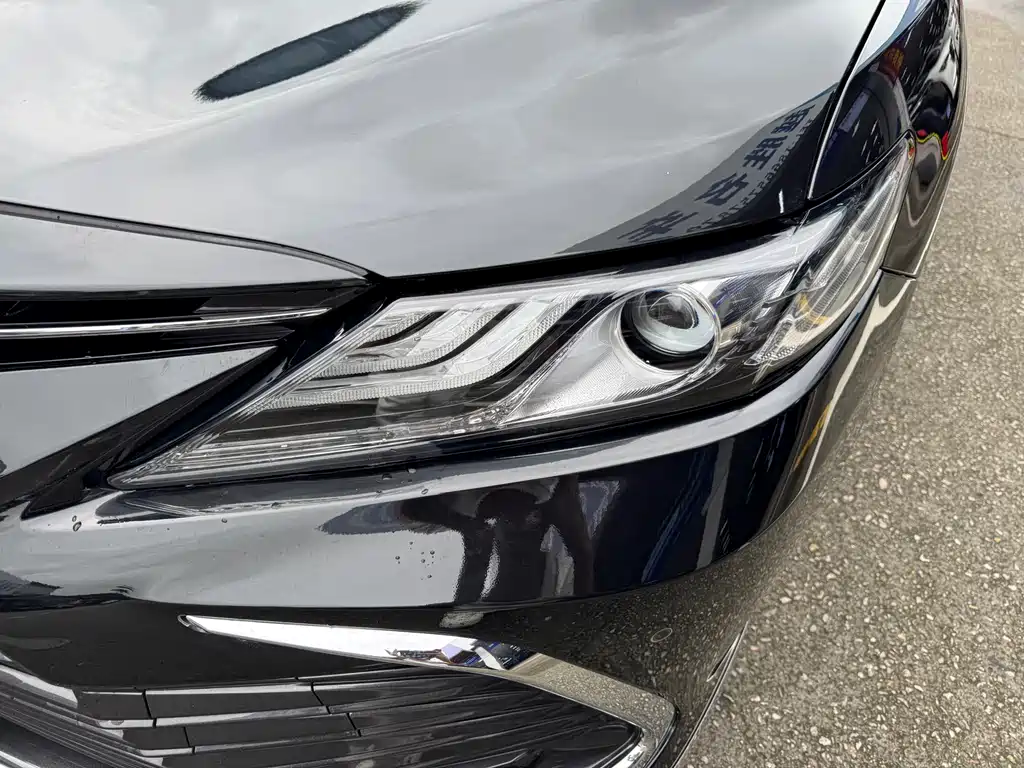 Toyota Camry 2023 — фото 15