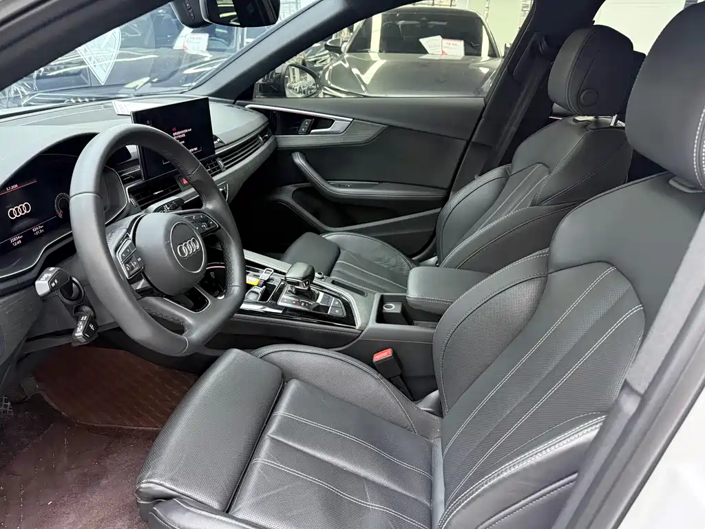 Audi A4L 2023