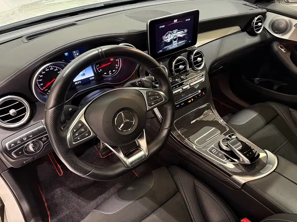 Mercedes-Benz GLC Coupe AMG 2018 — фото 9