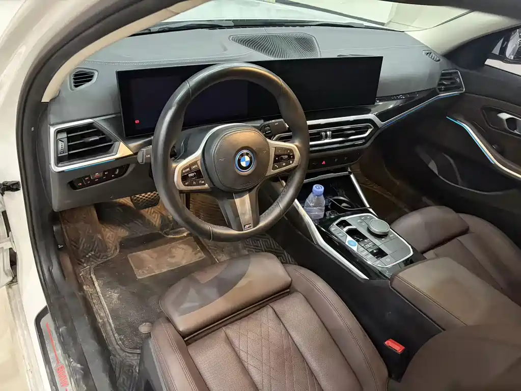 BMW i3 2023 — фото 8