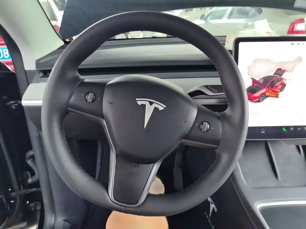 Tesla Model Y 2023 — фото 11