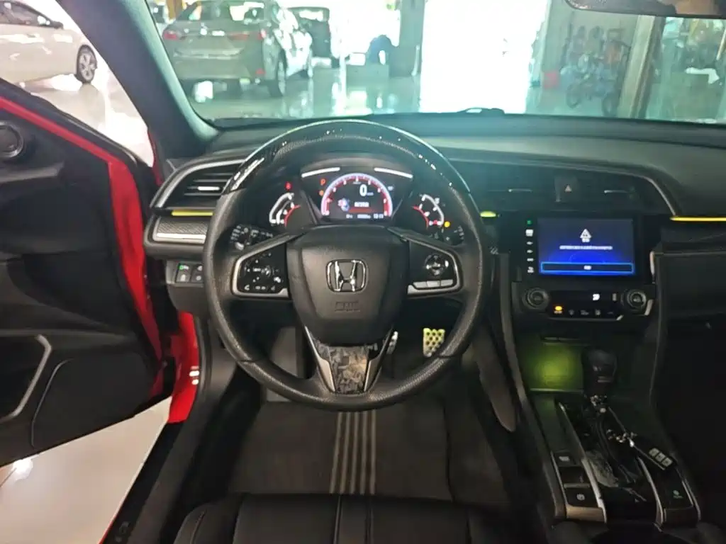 Honda Civic 2021 — фото 11