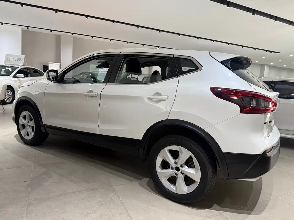 Nissan Qashqai 2022 — фото 13