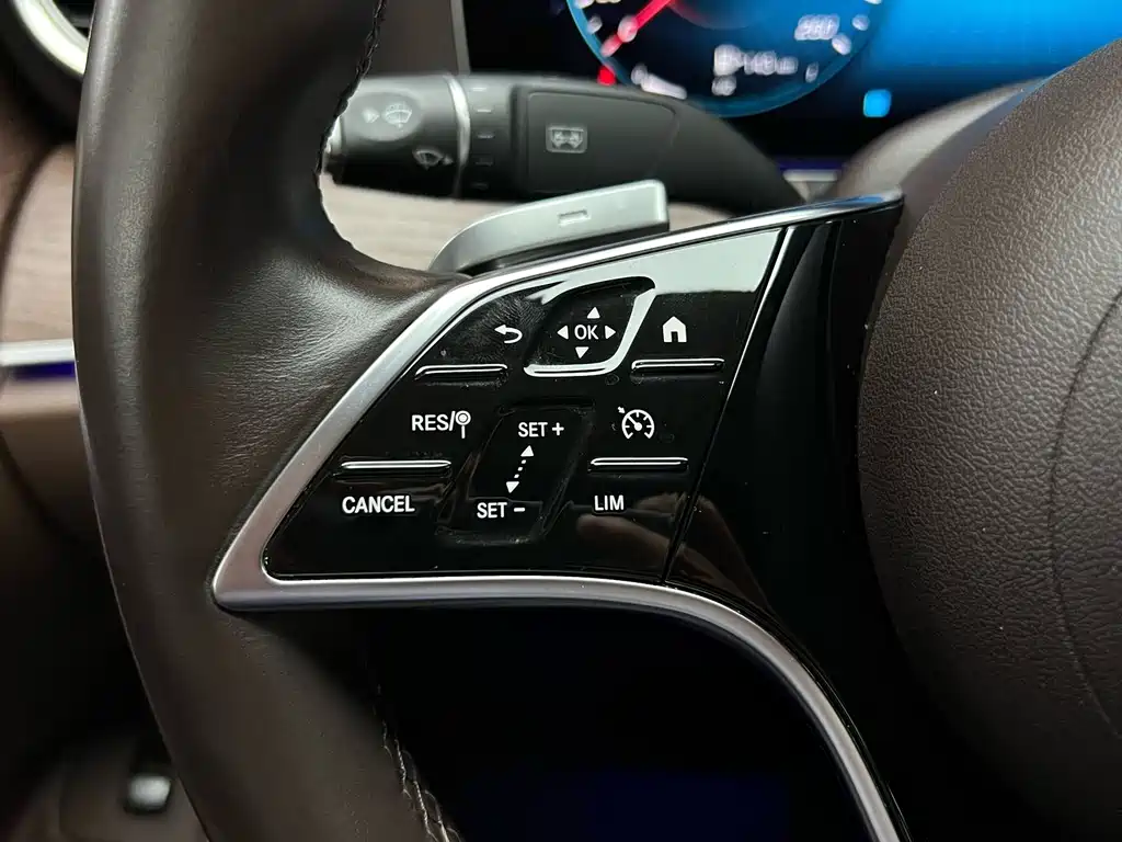 Mercedes-Benz E-Class 2022 — фото 22