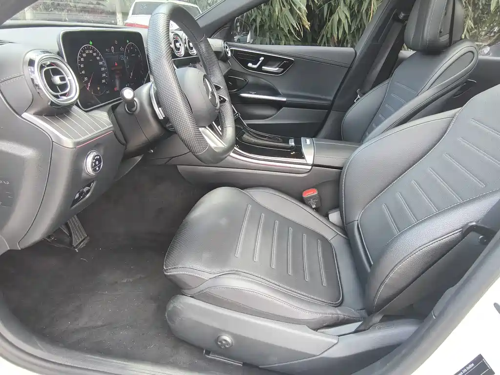 Mercedes-Benz C-Class 2023