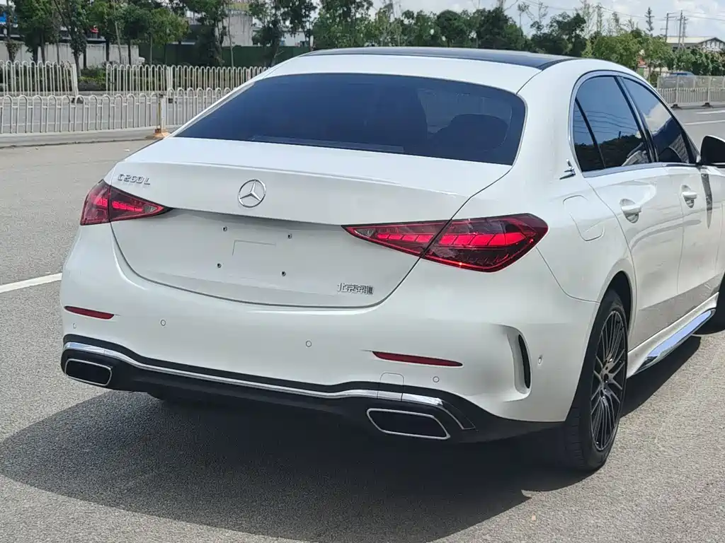 Mercedes-Benz C-Class 2023 — фото 9