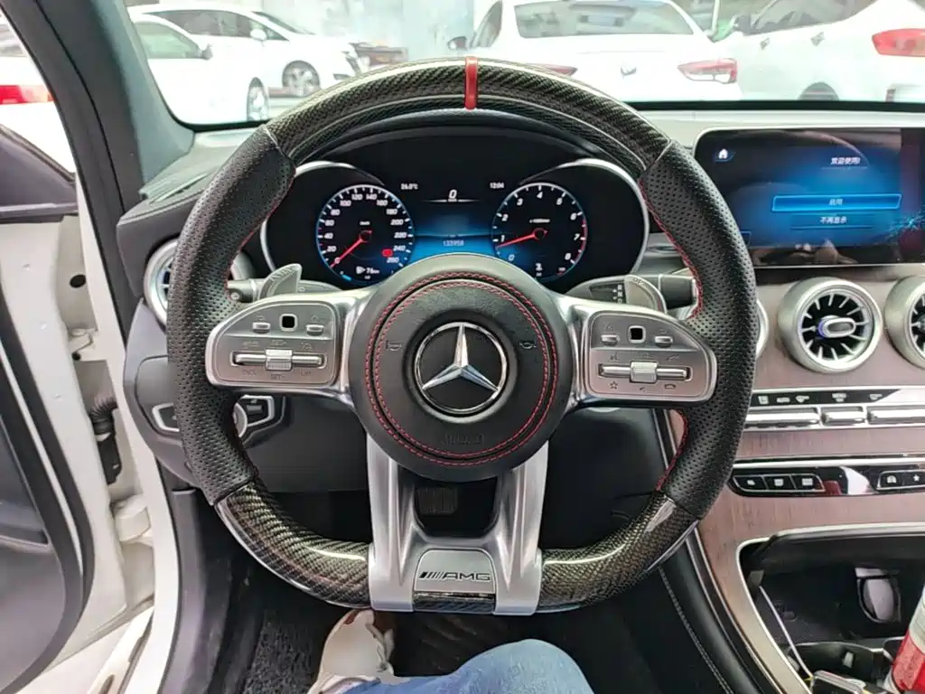 Mercedes-Benz GLC 2020 — фото 11