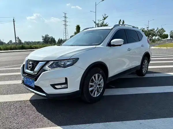 Nissan X-Trail 2025