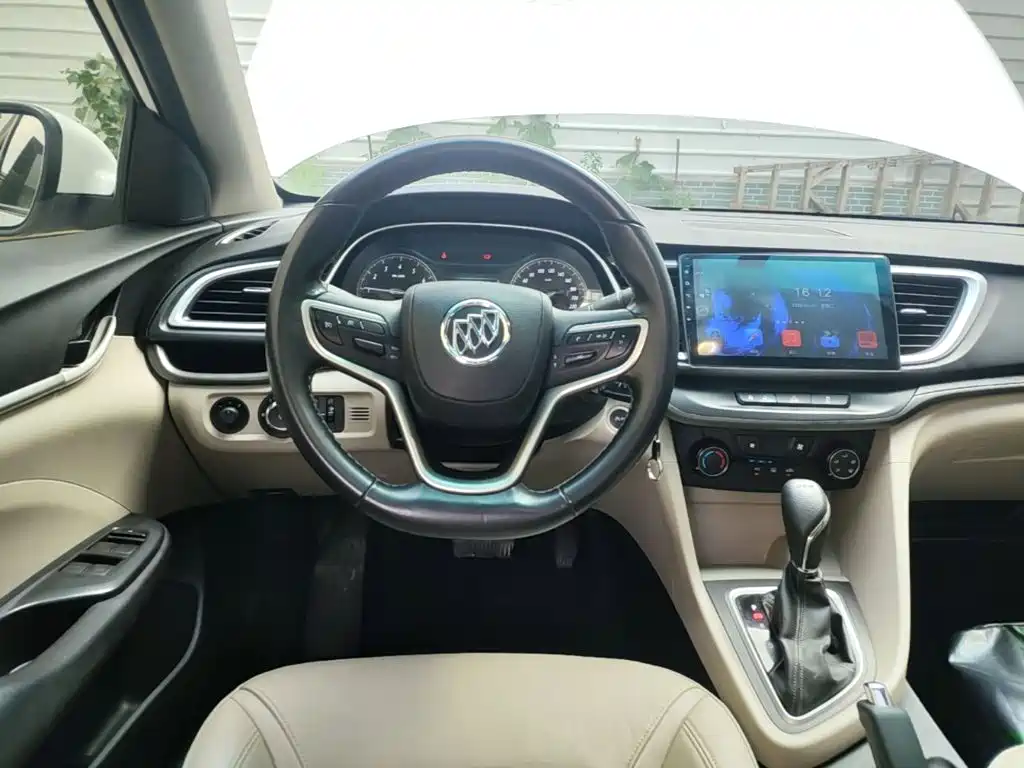 Buick Excelle 2018 — фото 11
