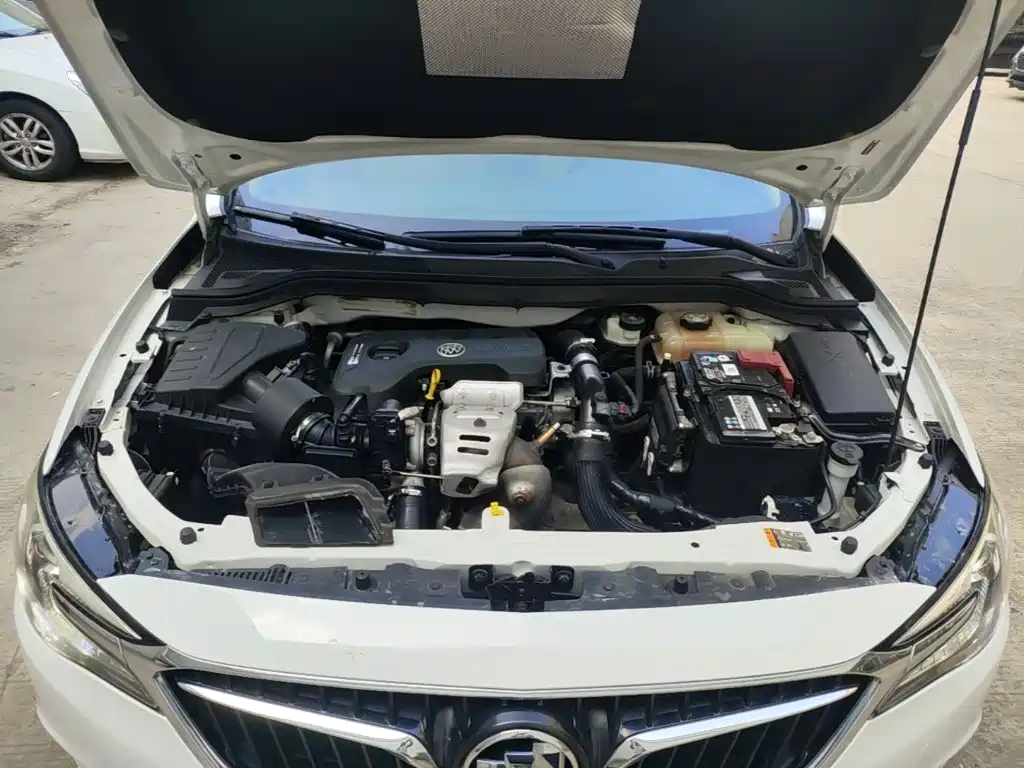 Buick Excelle 2018 — фото 20