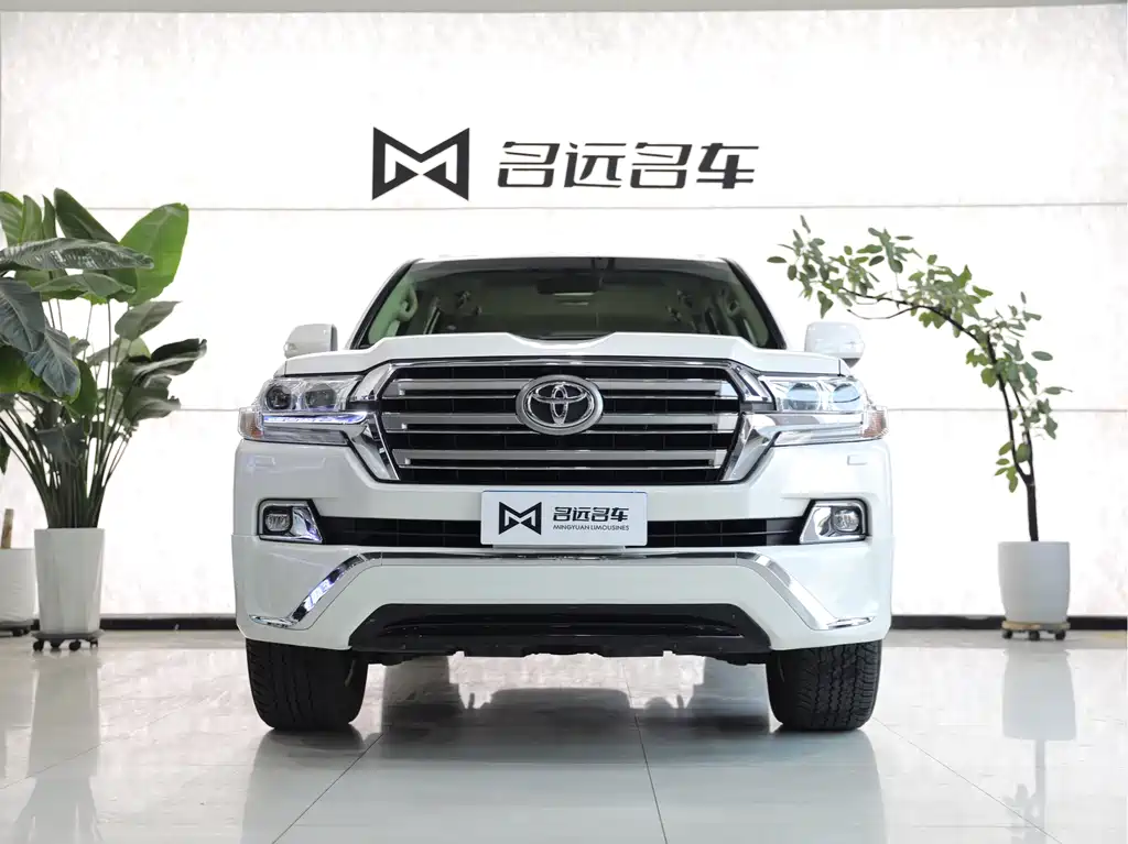 Toyota Land Cruiser 2017 — фото 2