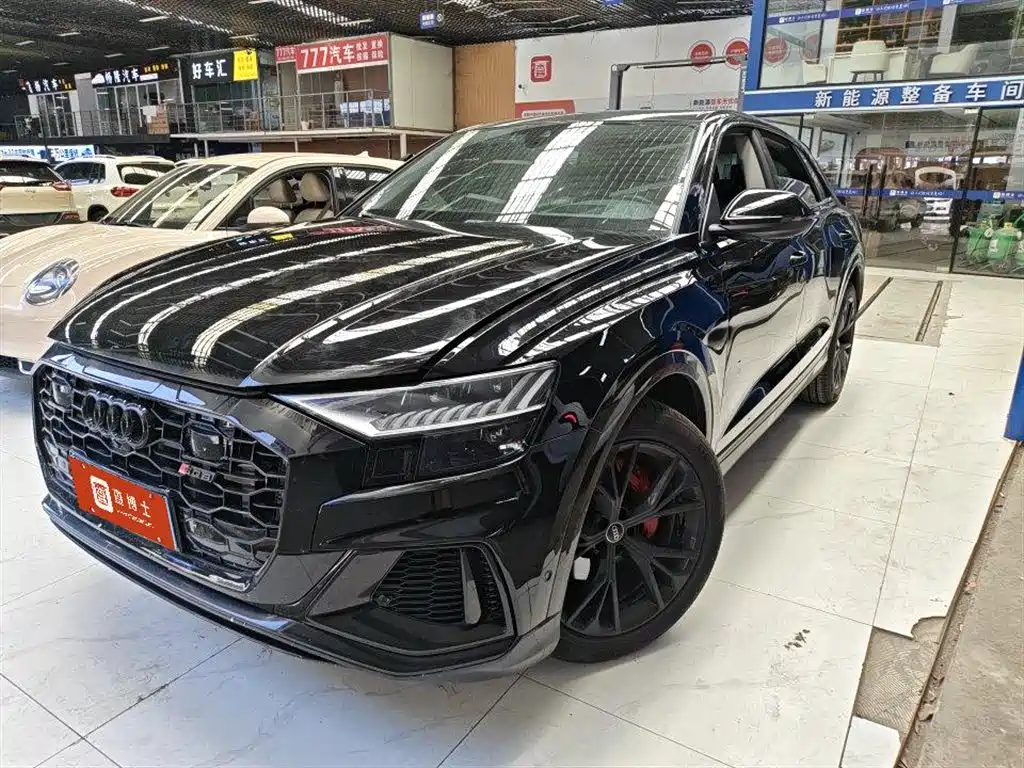 Audi Q8 2022