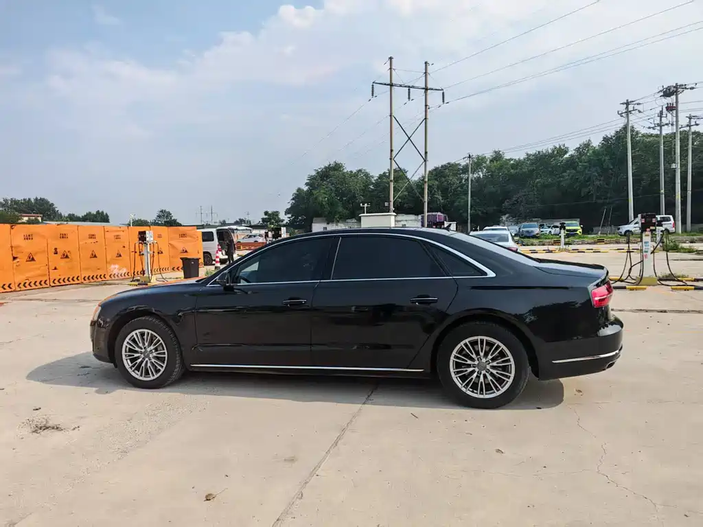 Audi A8 2016