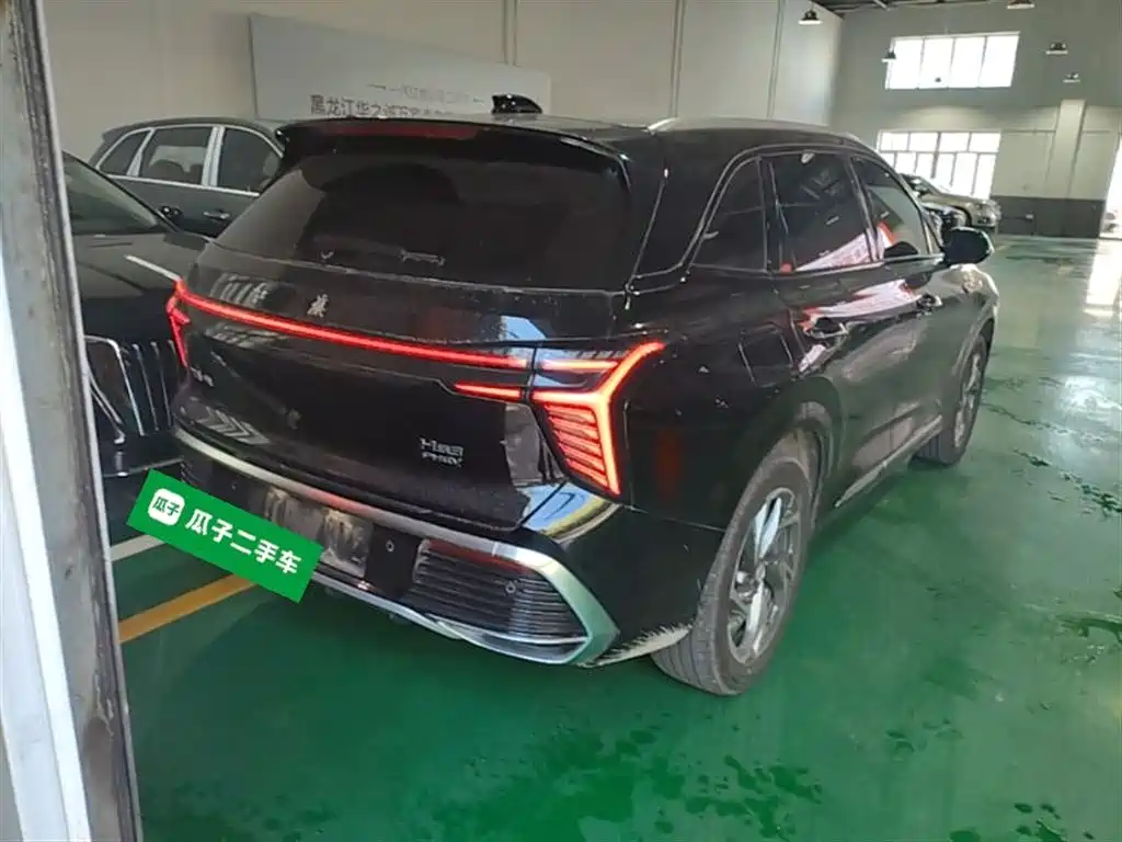 Hongqi HS3 PHEV 2025 — фото 7
