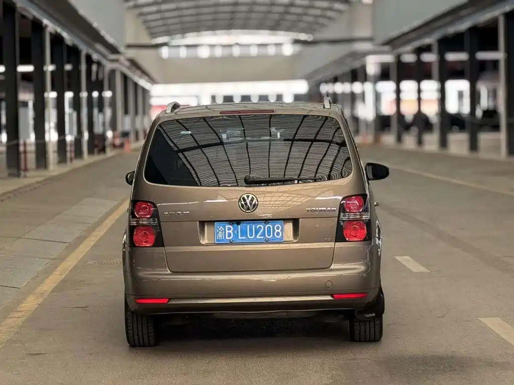 Volkswagen Touran 2015 — фото 13