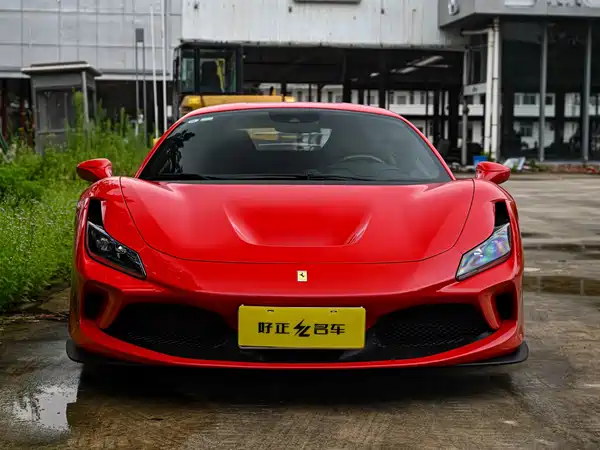 Ferrari F8 2022