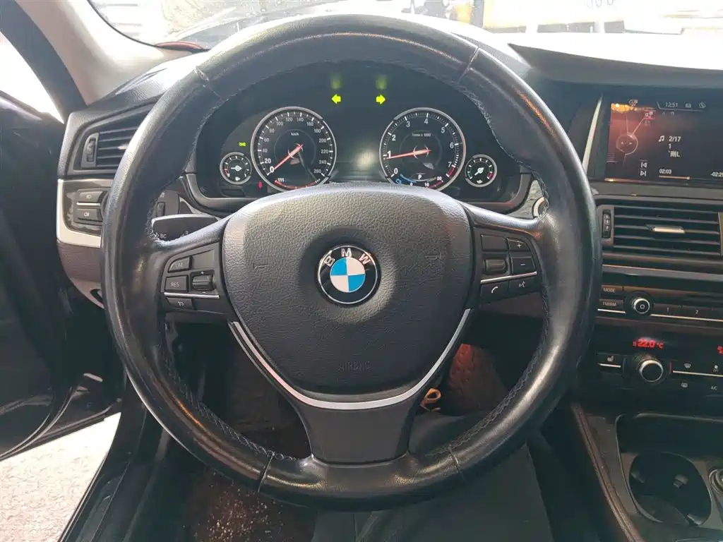 BMW 5 Series 2016 — фото 4