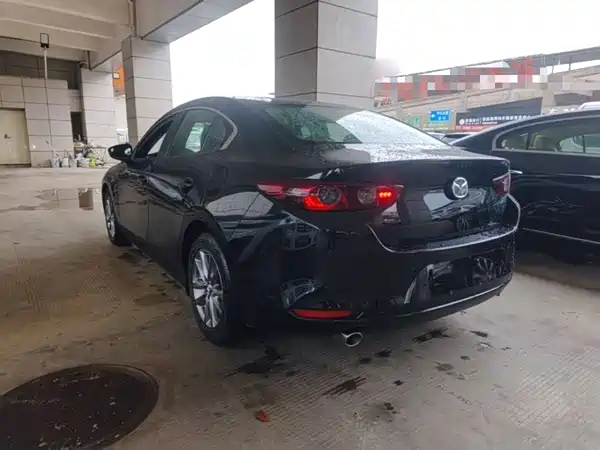 Mazda 3 Axela 2021