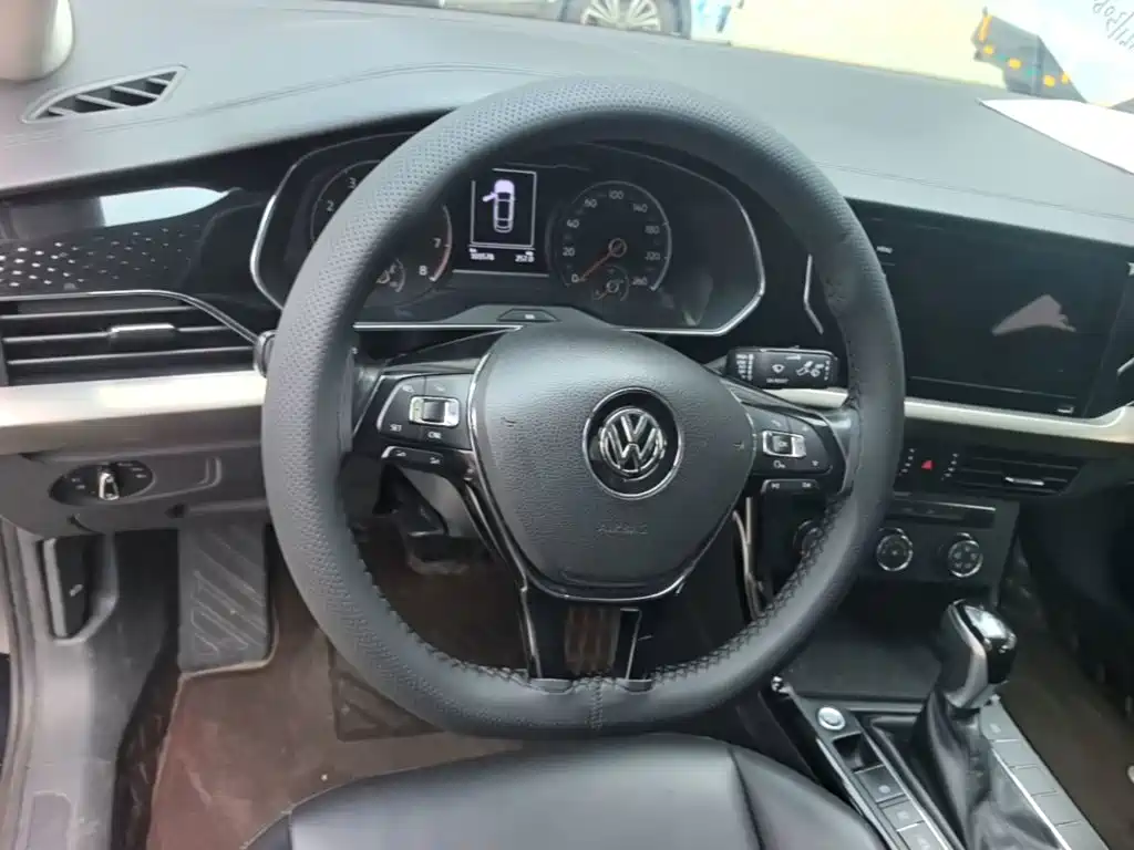 Volkswagen Passat 2021 — фото 11