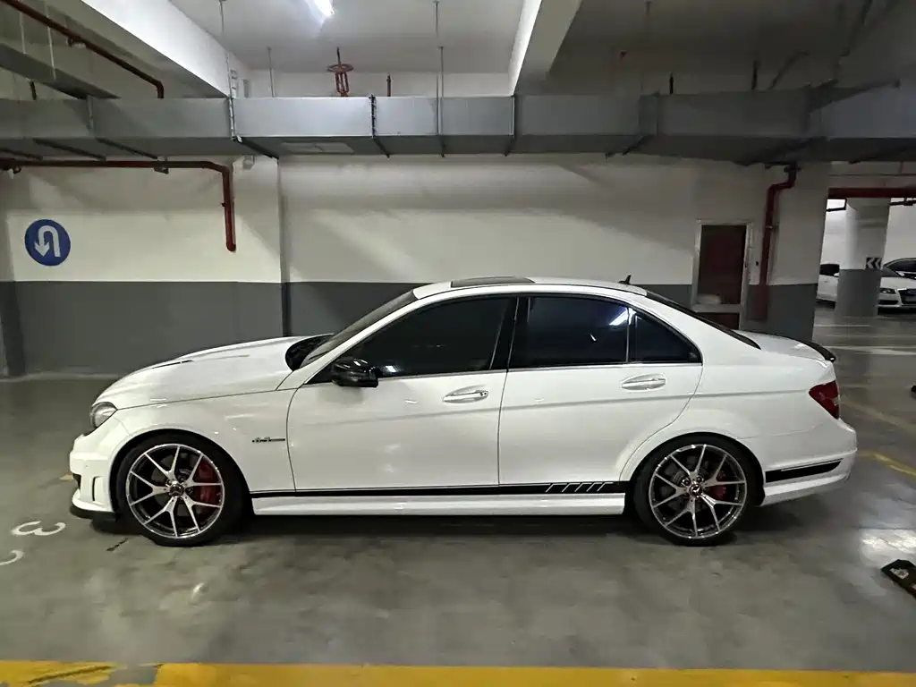 Mercedes-Benz C-Class AMG 2016 — фото 10