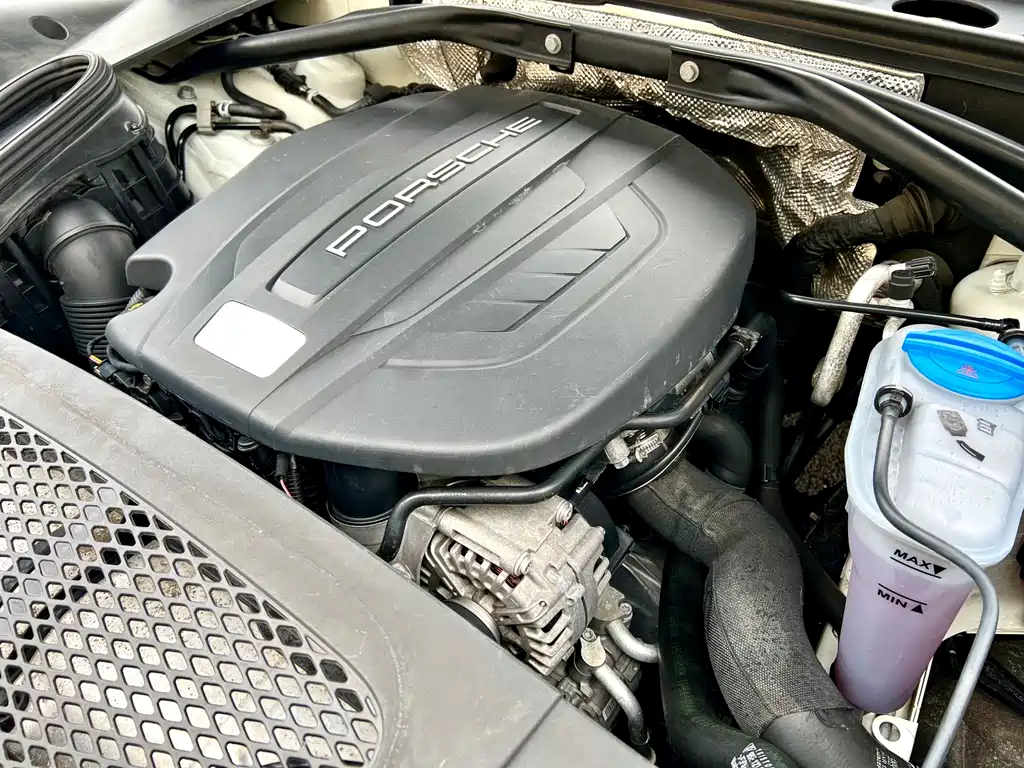 Porsche Macan 2015 — фото 14