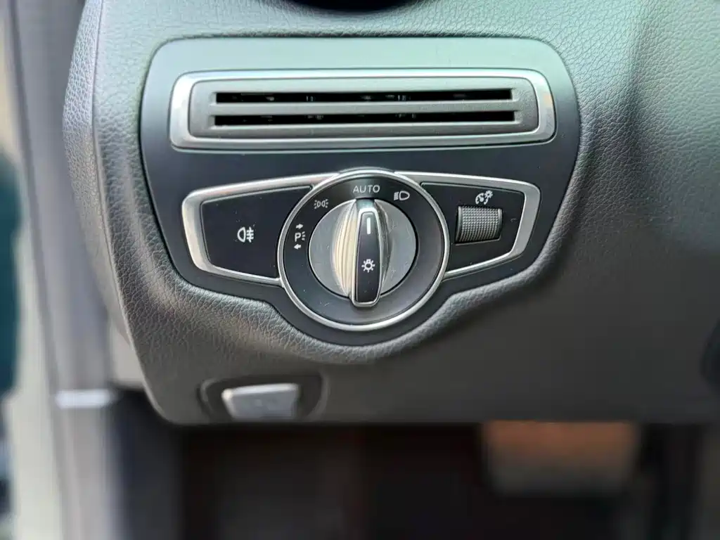 Mercedes-Benz C-Class 2020 — фото 9