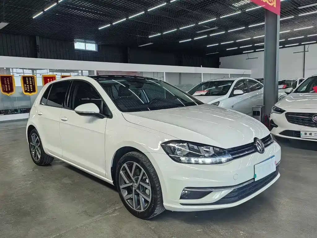 Volkswagen Golf 2020