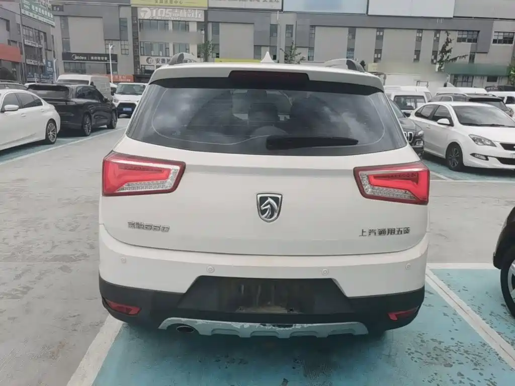 Baojun 560 2015