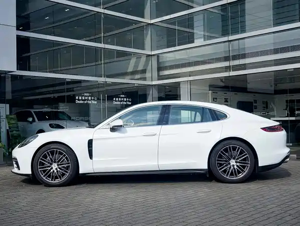 Porsche Panamera 2018