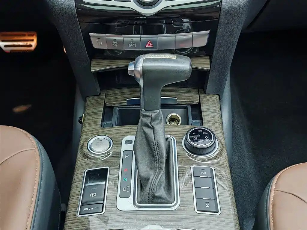 Haval H9 2017 — фото 13