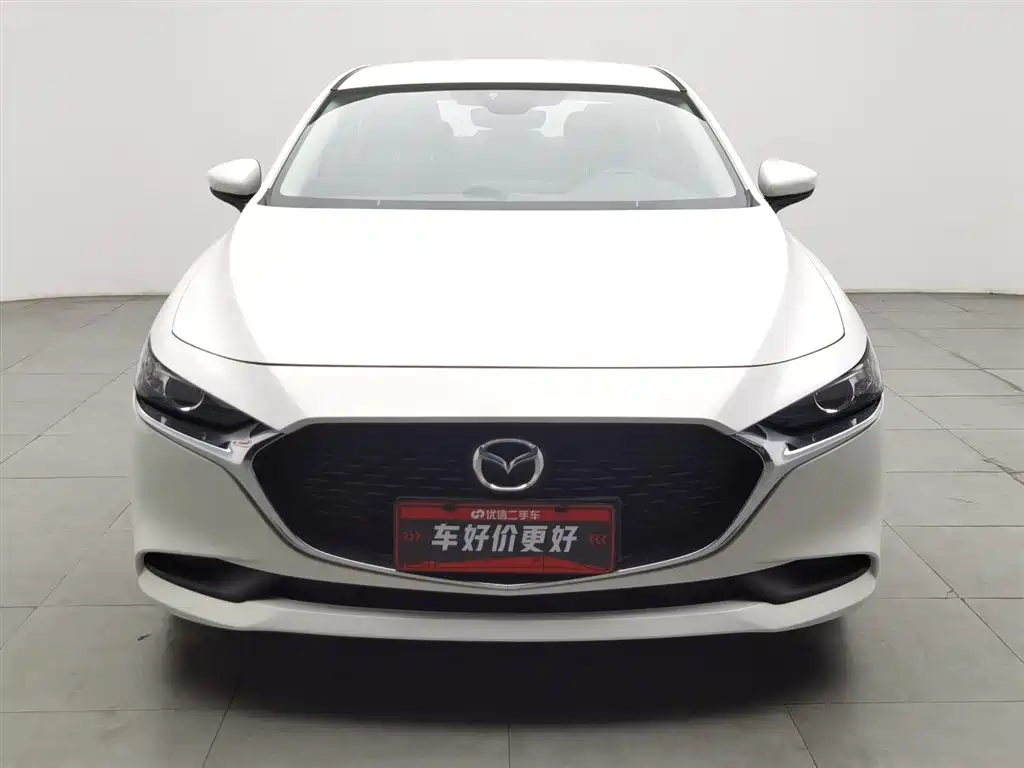 Mazda 3 Axela 2024