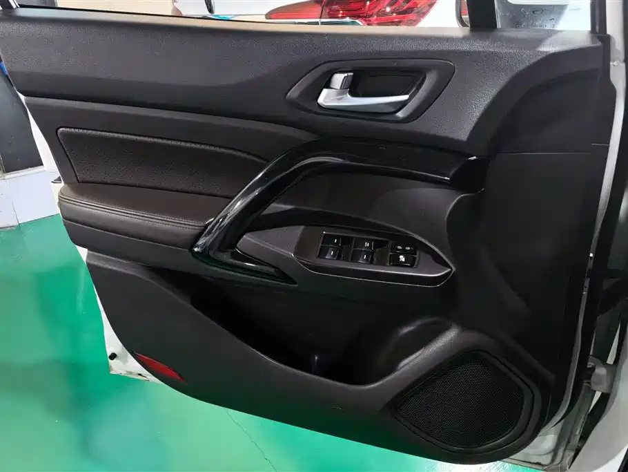 GAC Motor Trumpchi GS4 2016