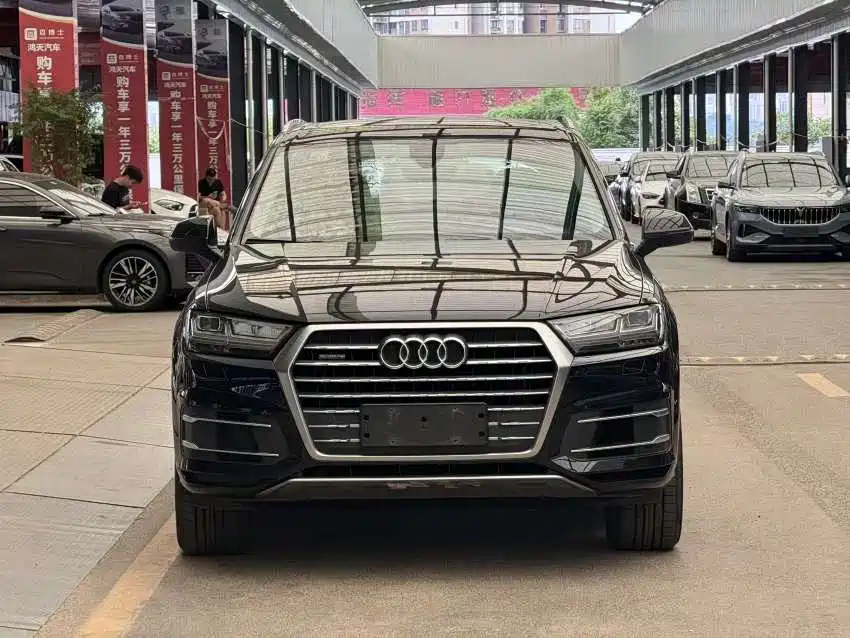 Audi Q7 2019 — фото 2