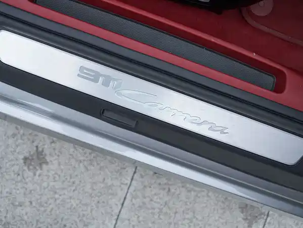 Porsche 911 2025