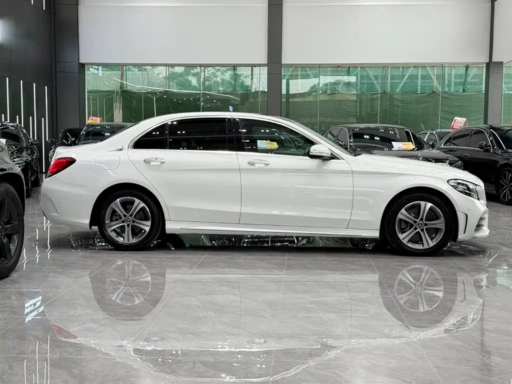 Mercedes-Benz C-Class 2018