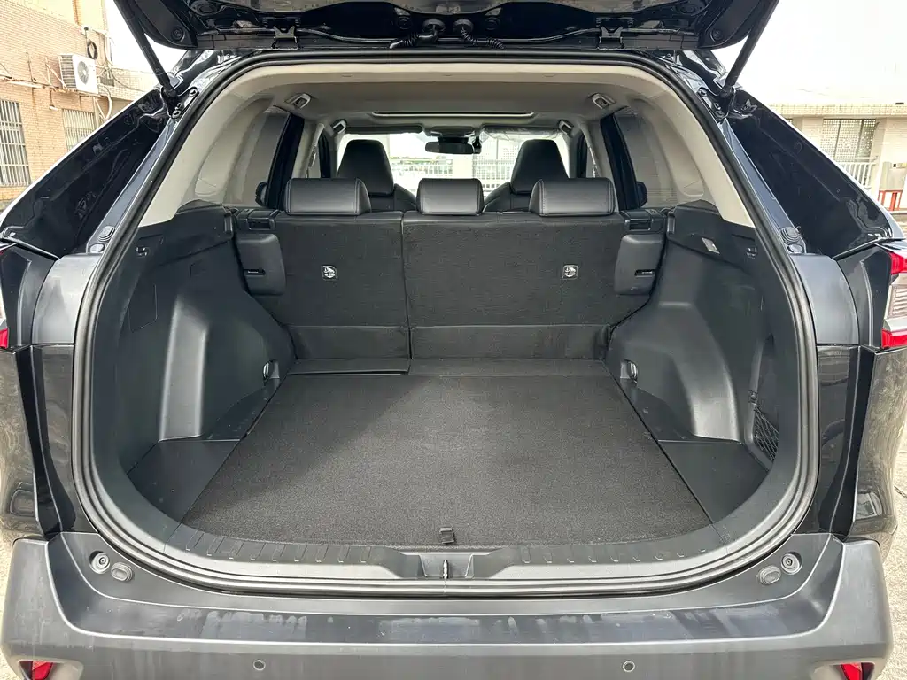 Toyota Wildlander 2023 — фото 16