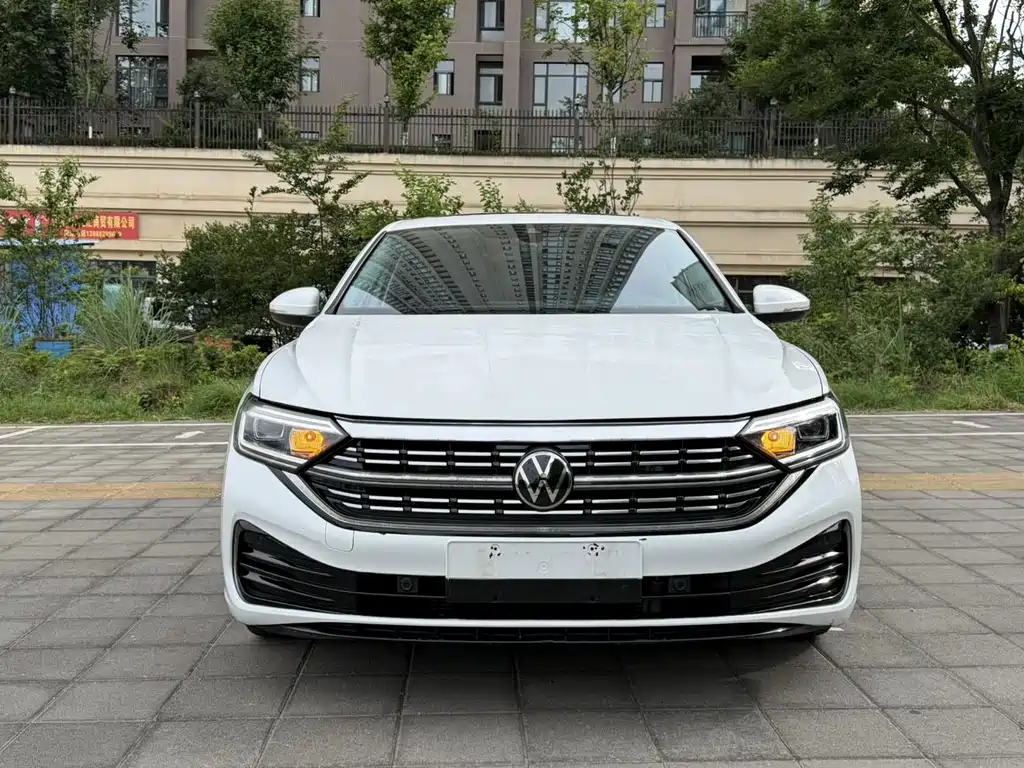 Volkswagen Sagitar 2023