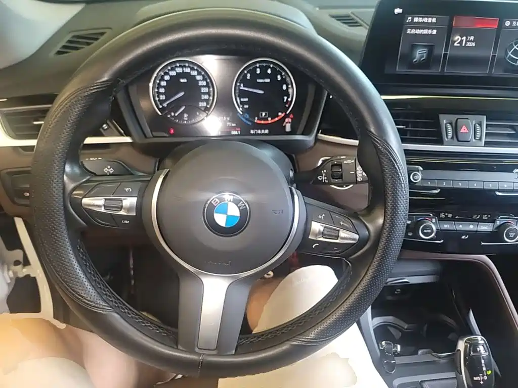 BMW X1 2021 — фото 11