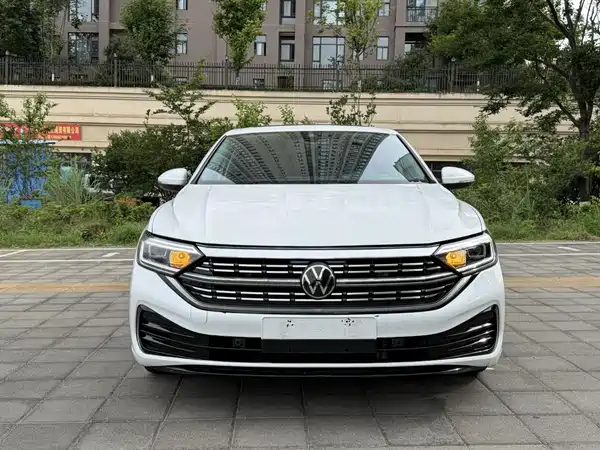Volkswagen Sagitar 2023