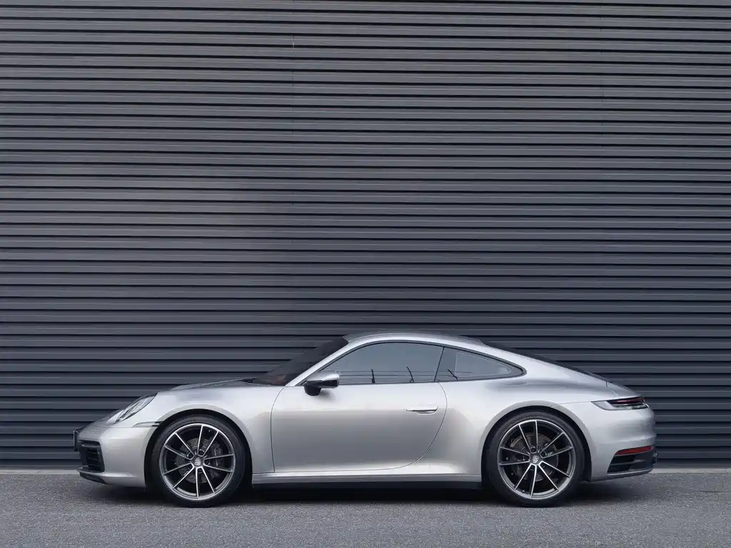 Porsche 911 2024 — фото 2