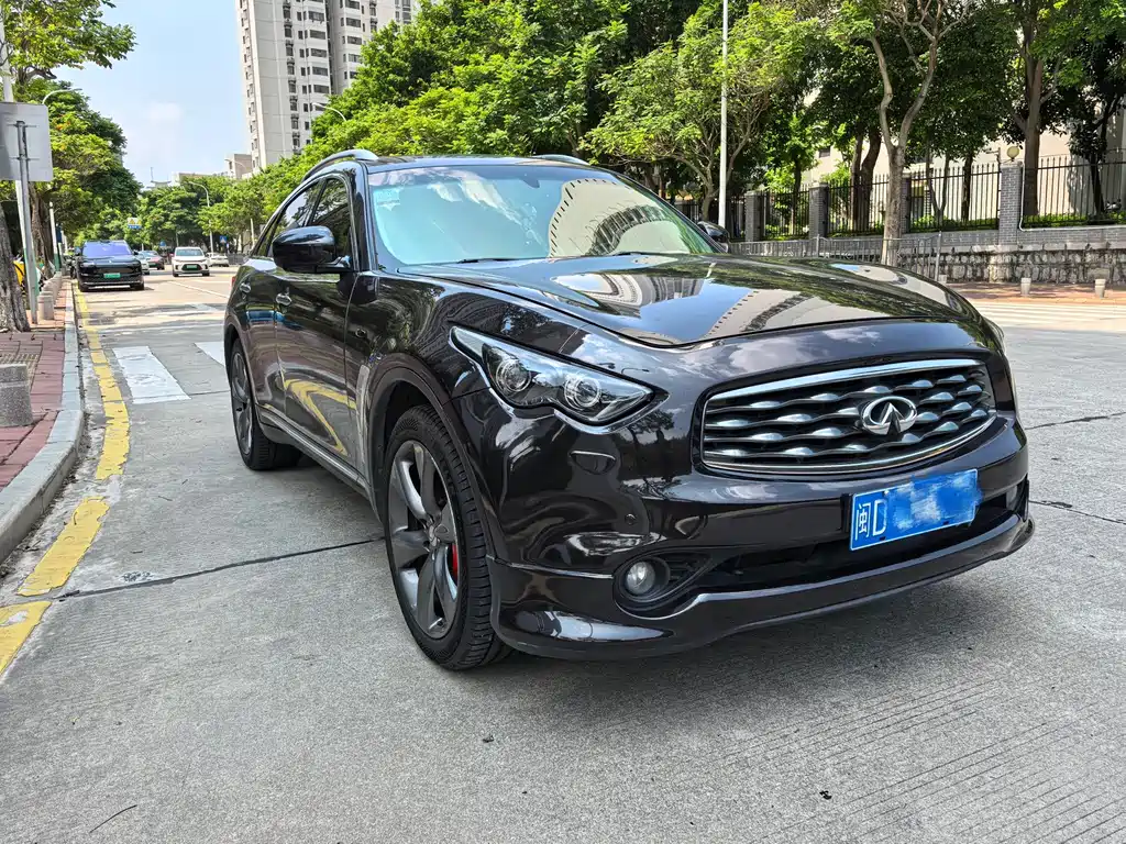 Infiniti FX 2010