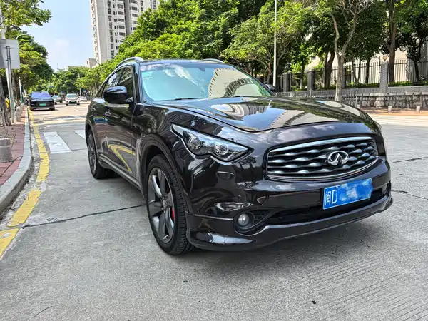 Infiniti FX 2010