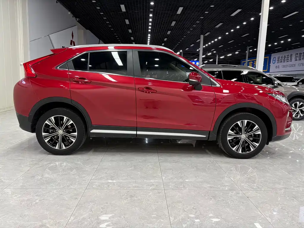 Mitsubishi Eclipse Cross 2019 — фото 9