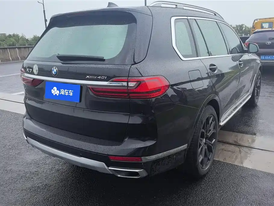 BMW X7 2022