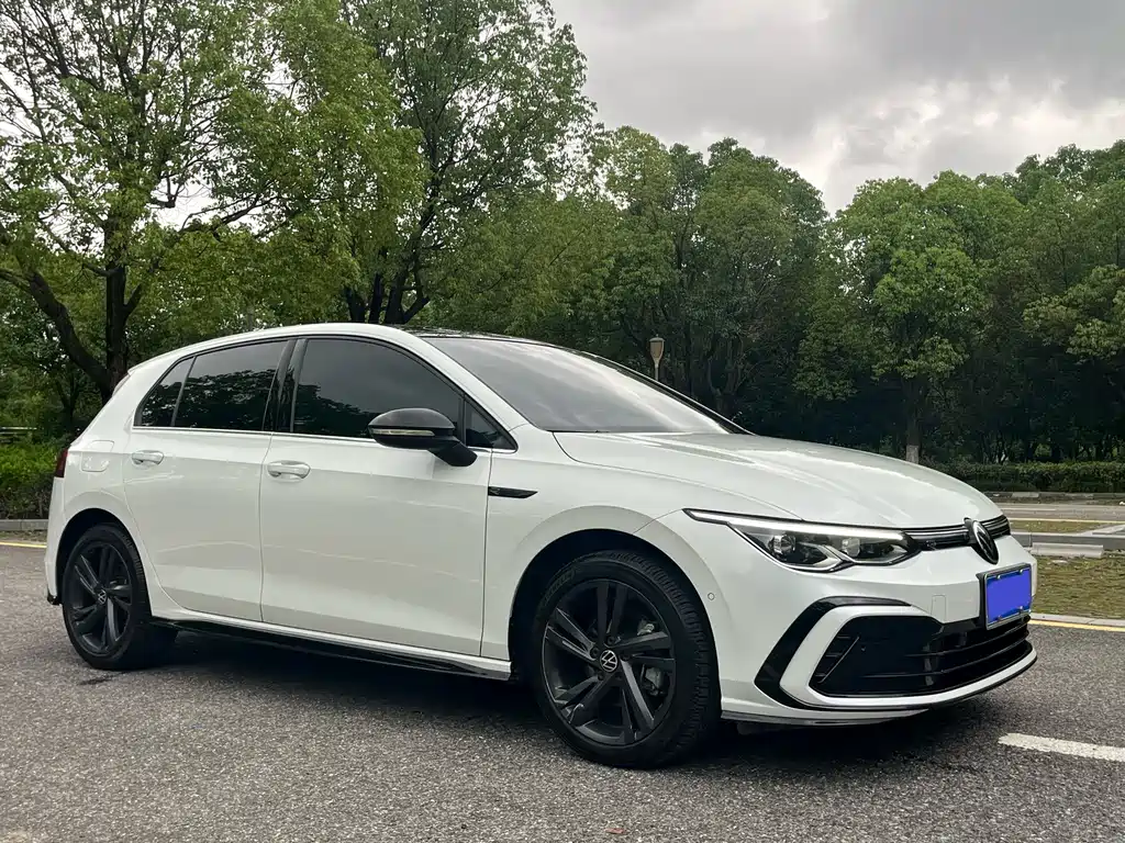 Volkswagen Golf 2022