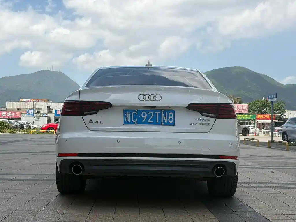 Audi A4L 2018 — фото 6