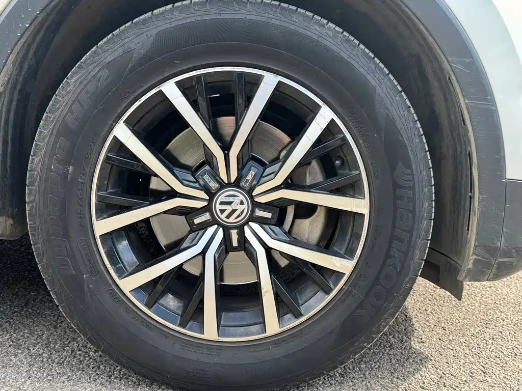 Volkswagen Tiguan L 2018 — фото 5